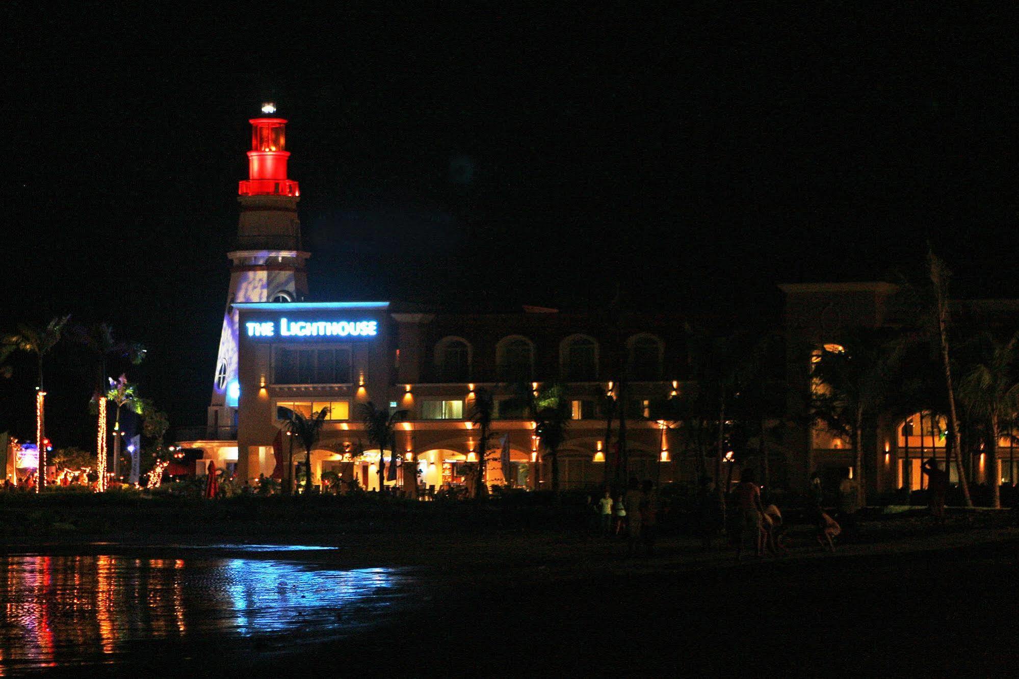 The Lighthouse Marina Resort Olongapo Exteriér fotografie